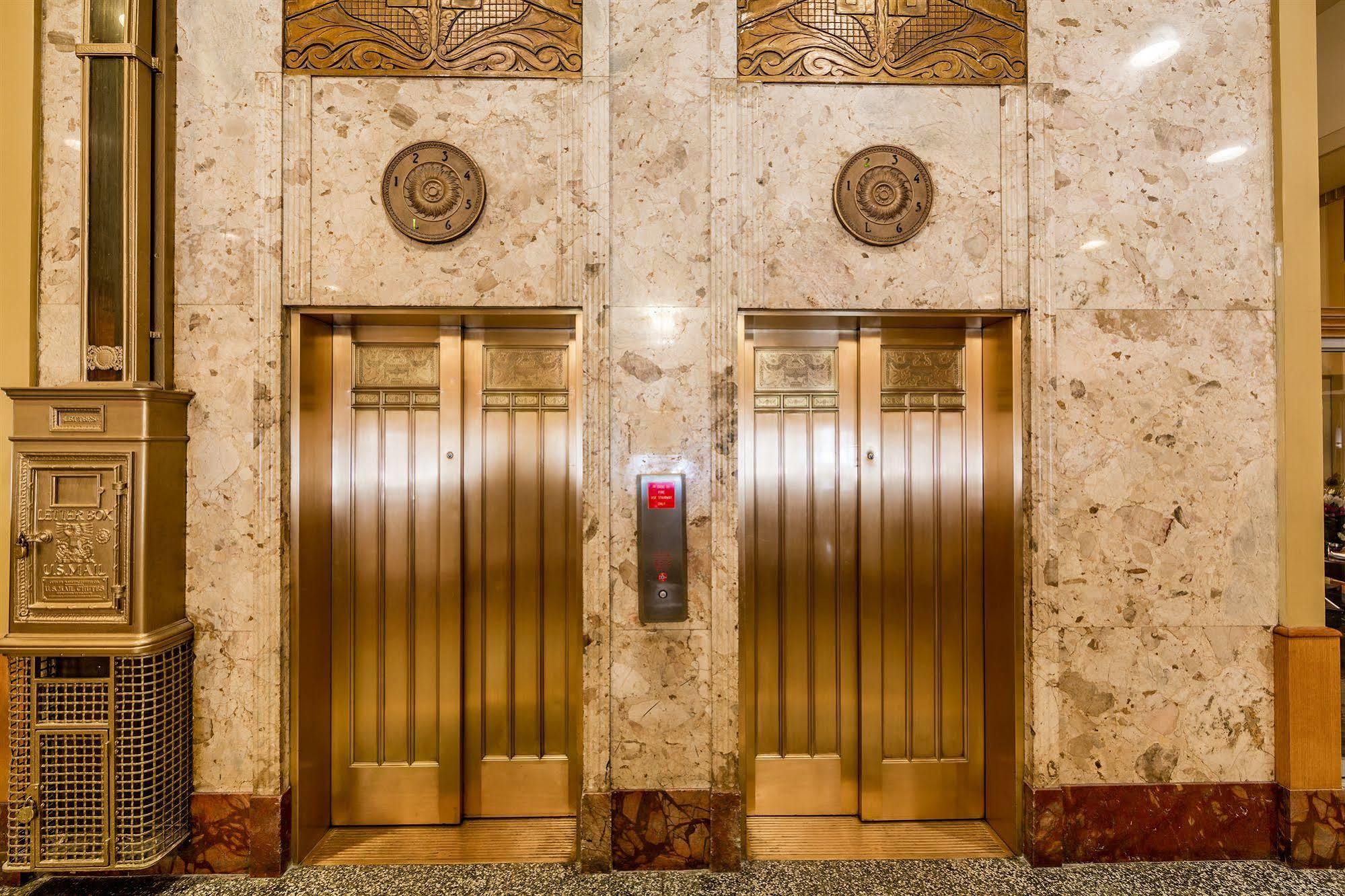 Hotel At The Lafayette Trademark Collection By Wyndham Буффало Экстерьер фото